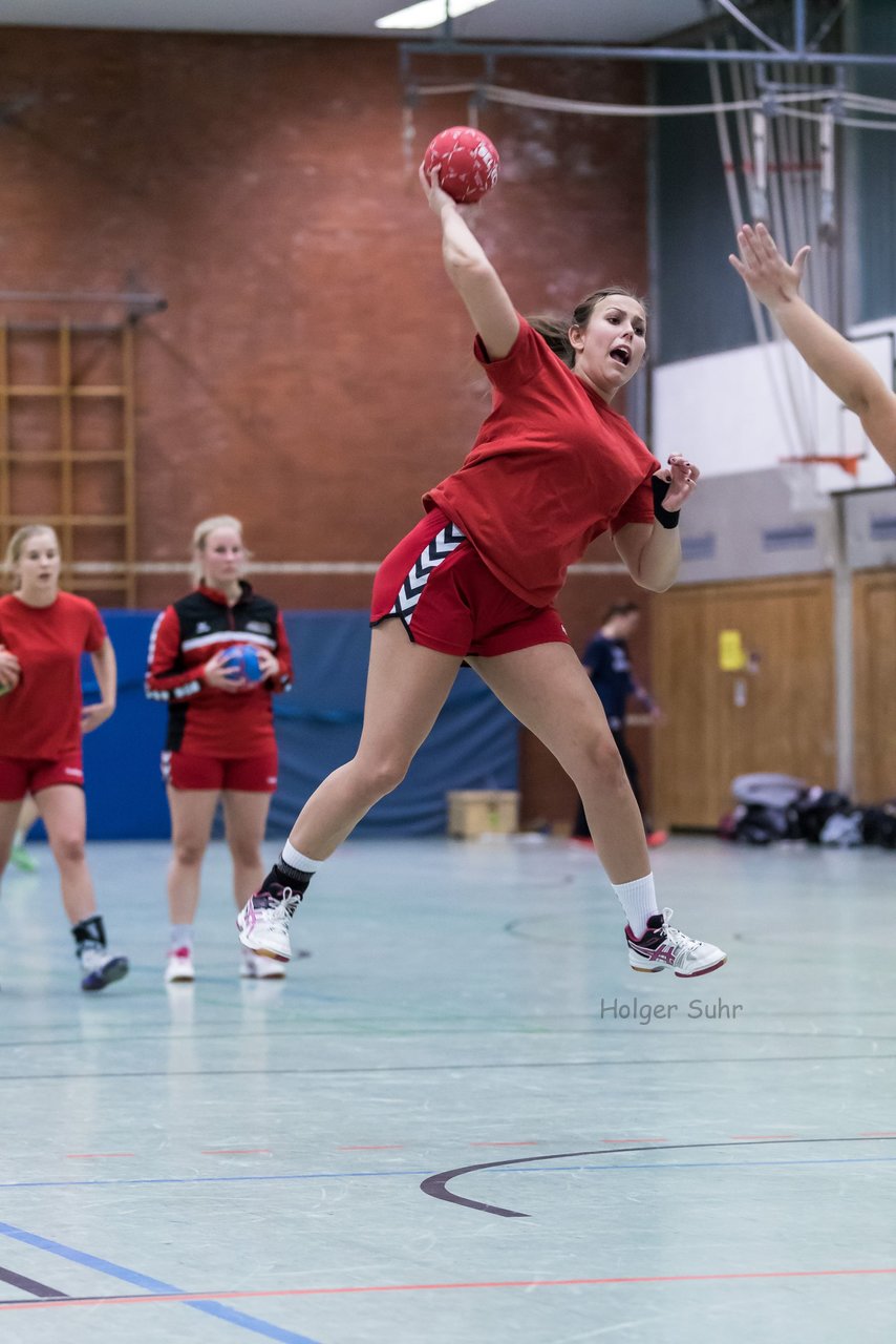 Bild 112 - Frauen Bramstedter TS - TSV Wattenbek 2 : Ergebnis: 20:24